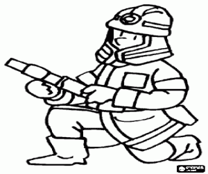 desenho de Bombeiro com um joelho no ch�o e a mangueira pronta para colorir