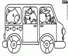 Um pequeno autocarro com personagens animais 