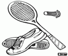 Equipamento básico para a prática de badminton: Calçado badminton, raquete e peteca ou volante