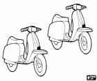 Duas motos scooter