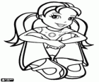 Polly Pocket com um penteado com duas caudas