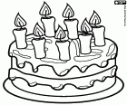 O bolo de aniversário de sete velas