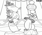 Os quatro pinguins de Madagascar no circo atuando ao lado de Stefano o leão marinho no filme Madagascar 3: Os procurados