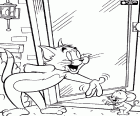 Os gestos de gentileza entre o gato Tom e o rato Jerry em frente a porta da casa